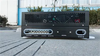 112kWh Outdoor Energy Storage Cabinet with Lithium-ion Batteries
