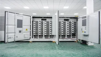 Development of wind-solar complementary technology for