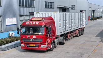 Peak load shifting control using different cold thermal energy storage